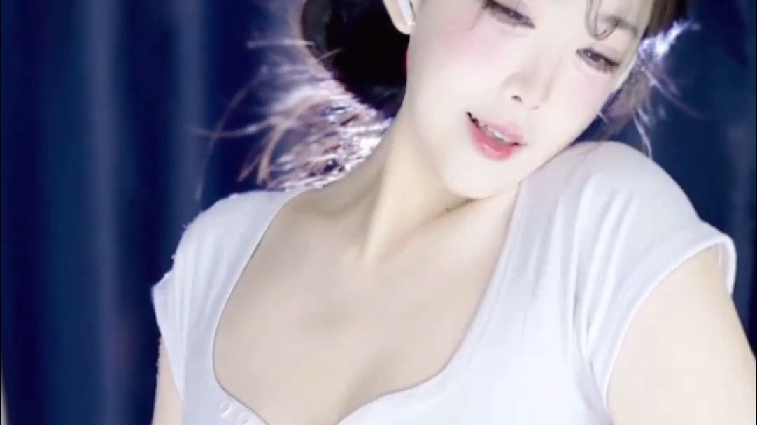 ♪辣辣-太美辣-1080P视频封面